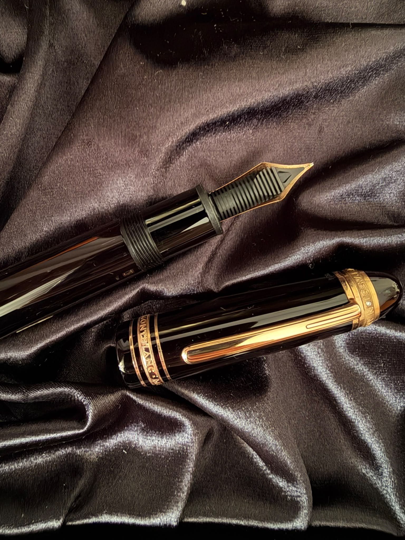 Montblanc — Meisterstuck 149 75th Anniversary Limited Edition 1924 — M nib — fountain pen for sale on Nibfolio — photo 6