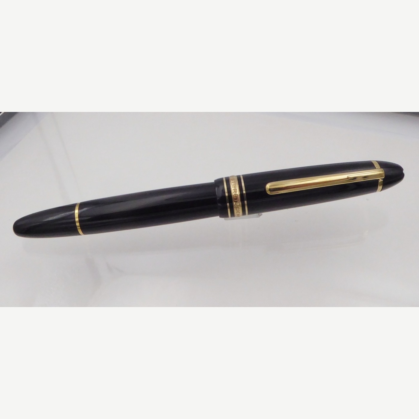 Montblanc — Meisterstück 146 — OBBB Triple broad oblique nib — fountain pen for sale on Nibfolio — photo 5