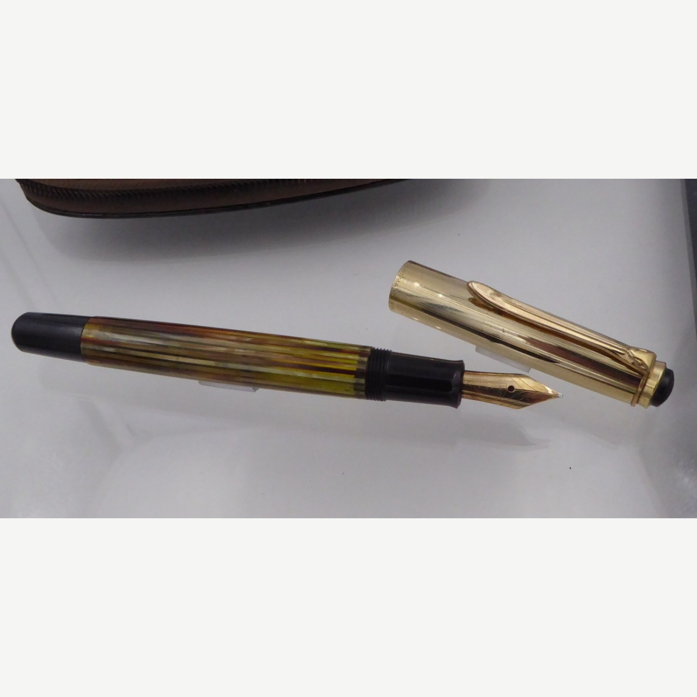 Pelikan — 500N — Medium tip, semi flexible nib — fountain pen for sale on Nibfolio — photo 2