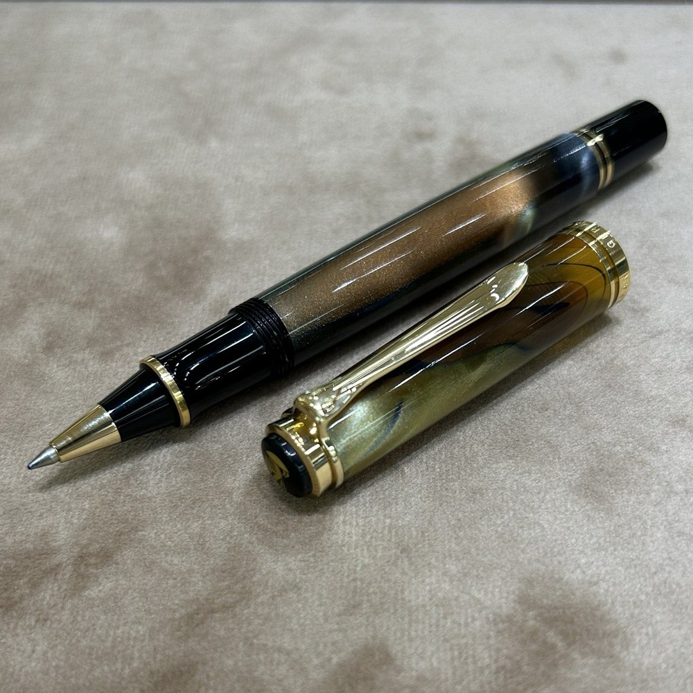 Pelikan — R620 San Francisco — fountain pen for sale on Nibfolio