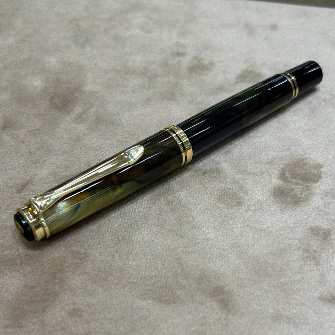 Pelikan — R620 San Francisco — fountain pen for sale on Nibfolio — photo 2