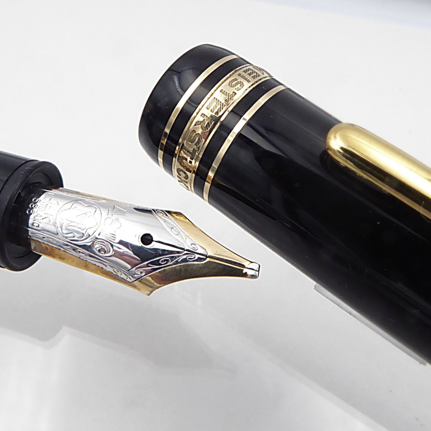 Montblanc — Meisterstück 146 — OBB Double broad oblique with stubbish tip nib — fountain pen for sale on Nibfolio