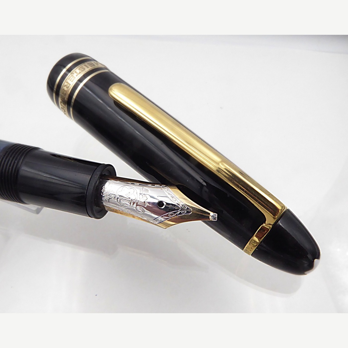 Montblanc — Meisterstück 146 — OBB Double broad oblique with stubbish tip nib — fountain pen for sale on Nibfolio — photo 2