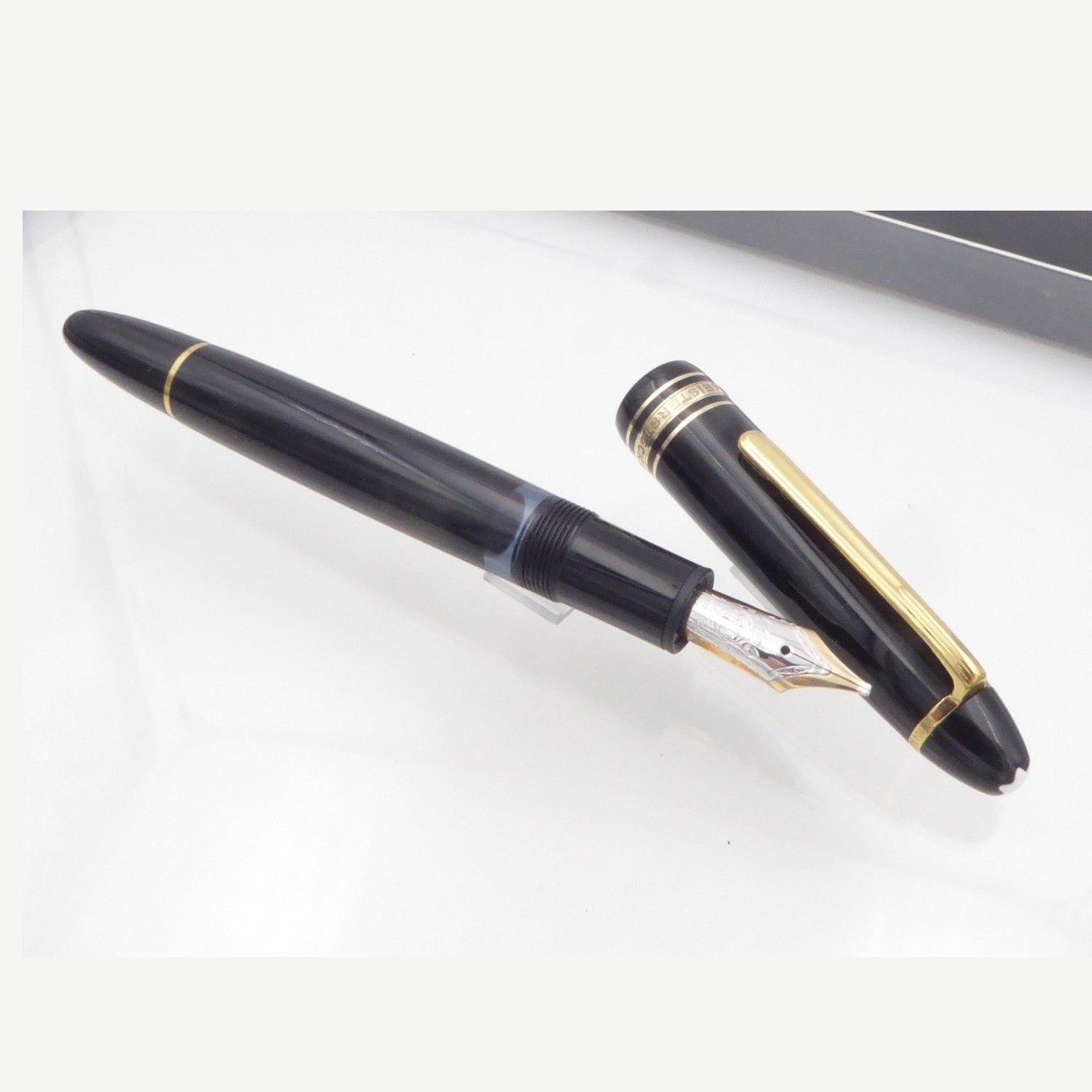 Montblanc — Meisterstück 146 — OBB Double broad oblique with stubbish tip nib — fountain pen for sale on Nibfolio — photo 3