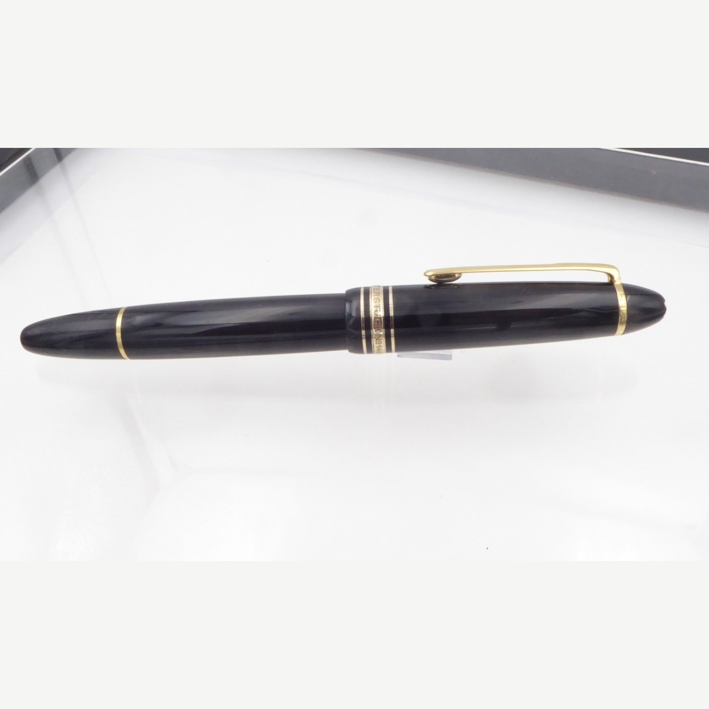 Montblanc — Meisterstück 146 — OBB Double broad oblique with stubbish tip nib — fountain pen for sale on Nibfolio — photo 4