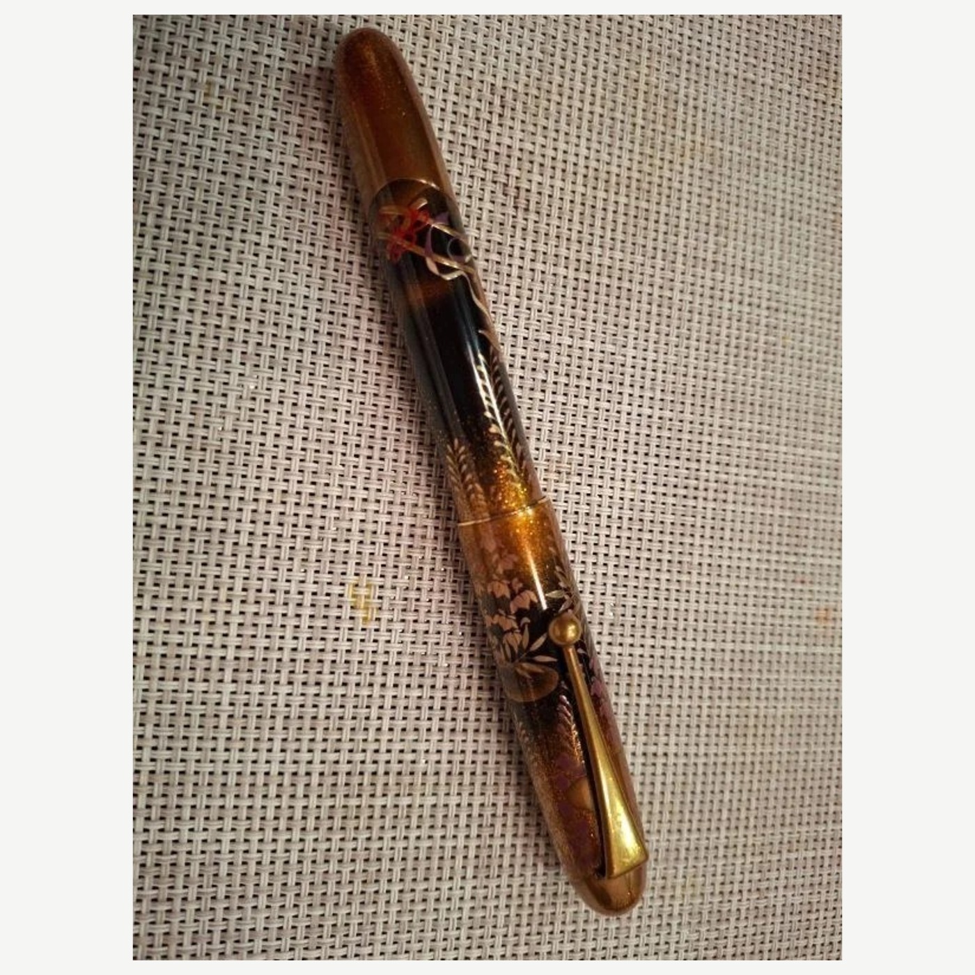 Pilot Namiki — Yukari Royale — F nib — fountain pen for sale on Nibfolio