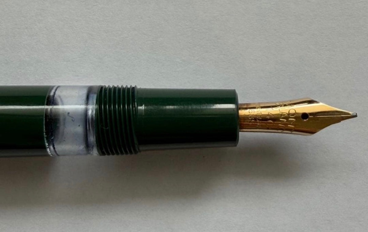 Montblanc — 342 Green — Oblique Midium nib — fountain pen for sale on Nibfolio — photo 6