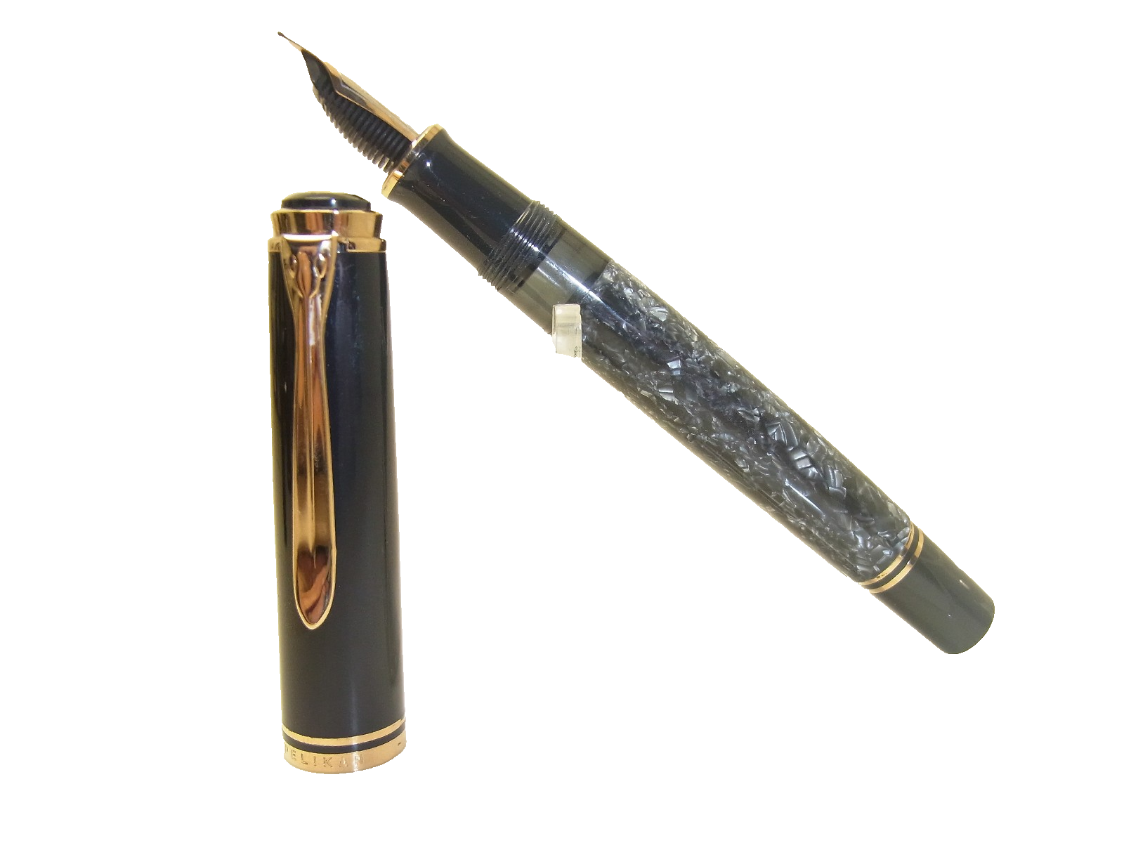 Pelikan — Souverän M800 — M nib — fountain pen for sale on Nibfolio — photo 3