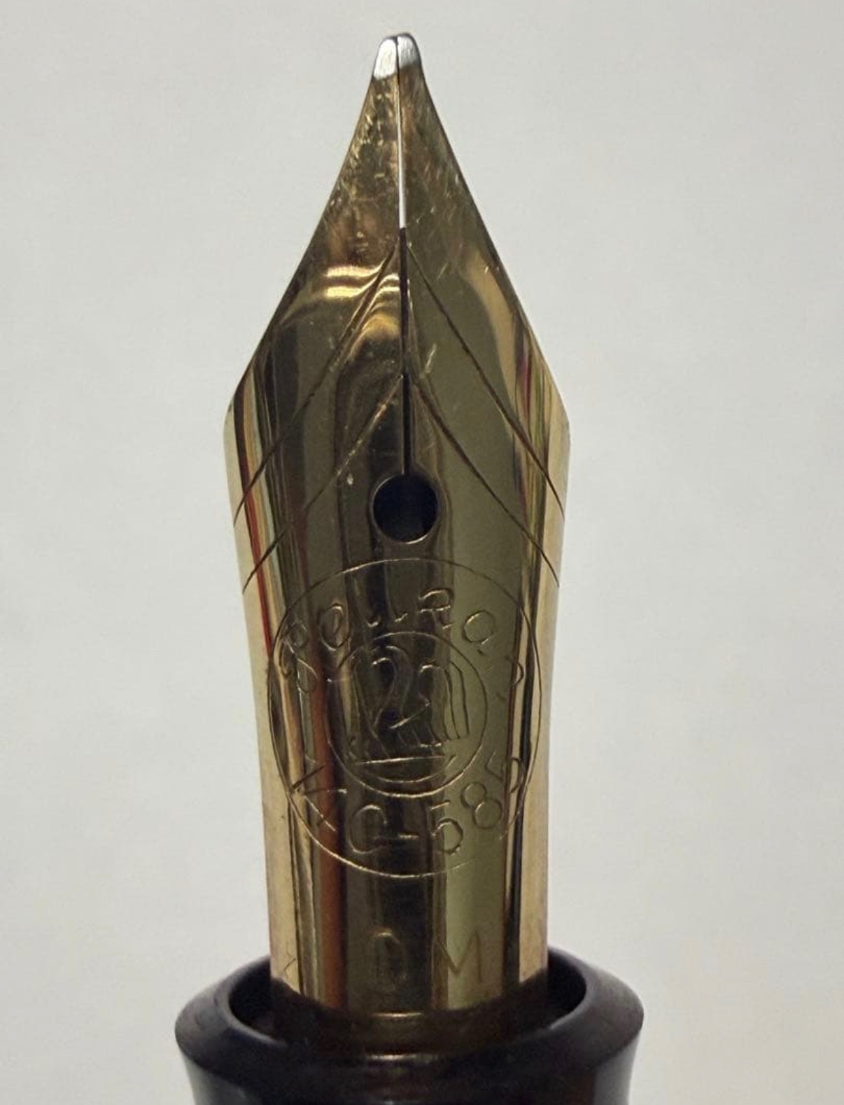 Pelikan — 1950ties 400 with oblique nib — Oblique Medium nib — fountain pen for sale on Nibfolio — photo 2