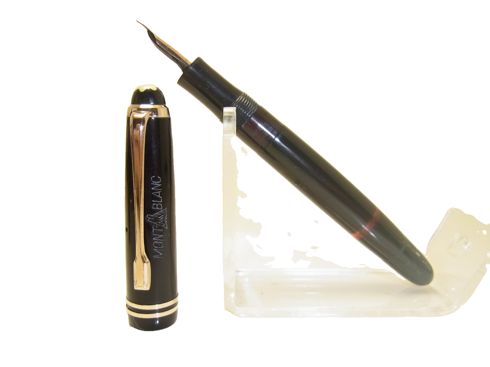 Montblanc — 242G — M nib — fountain pen for sale on Nibfolio