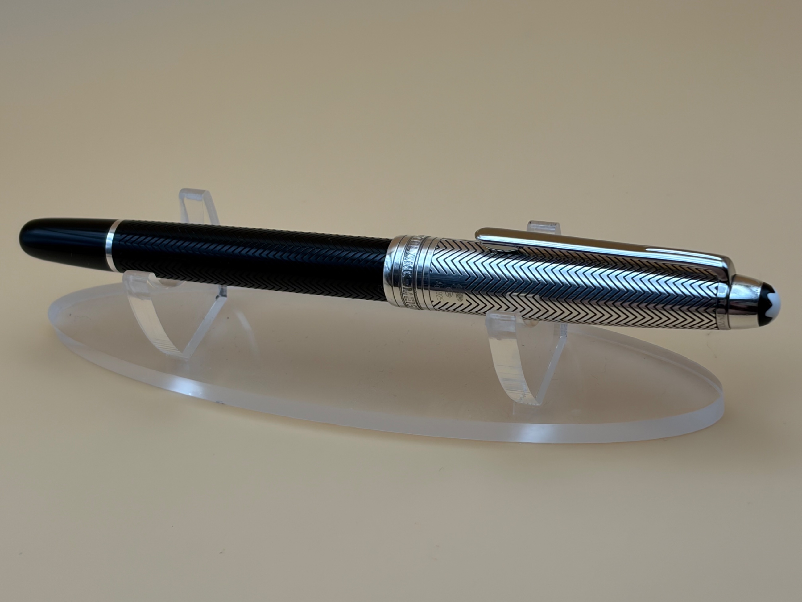 Montblanc — Meisterstück Solitaire Doué Silver Barley — fountain pen for sale on Nibfolio — photo 3
