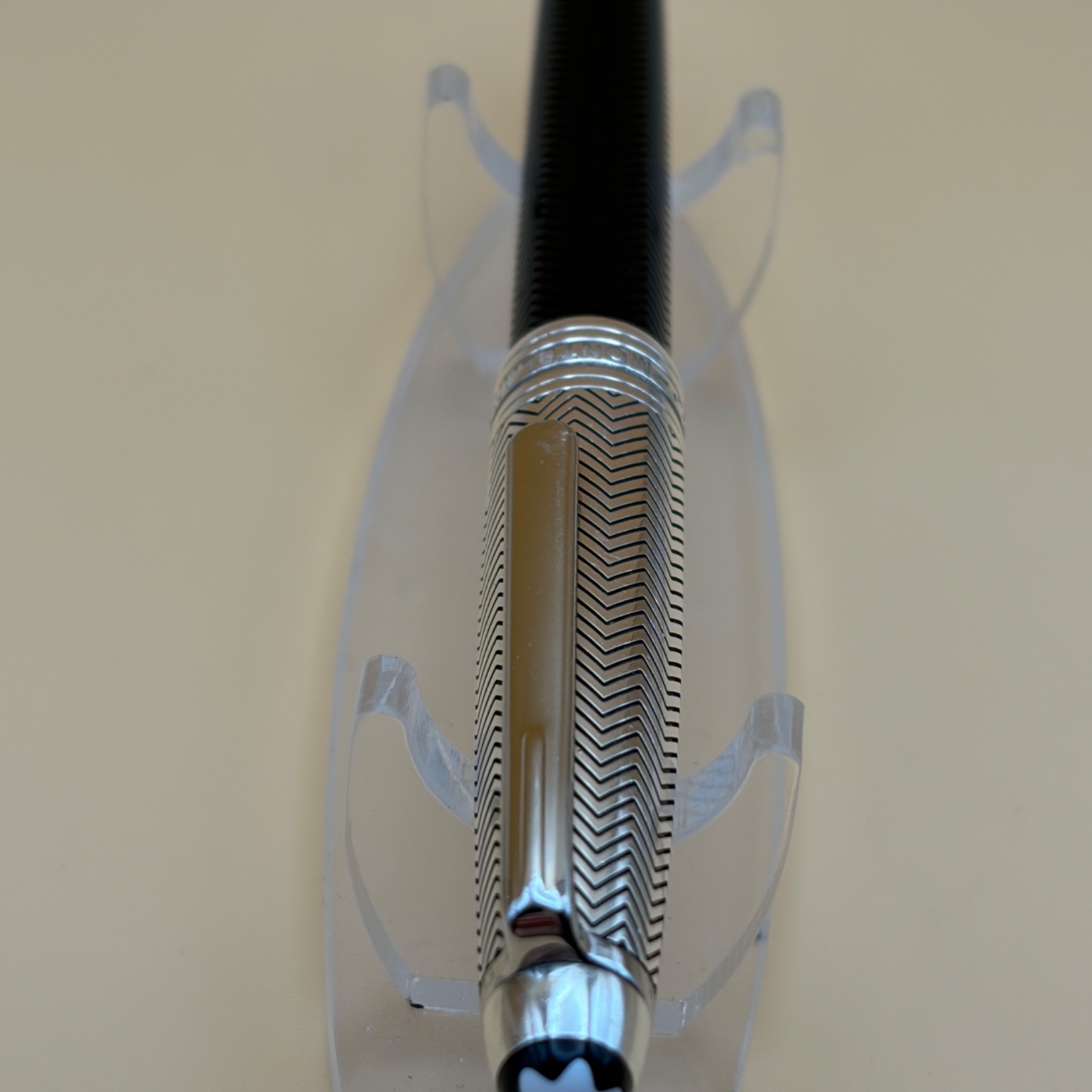 Montblanc — Meisterstück Solitaire Doué Silver Barley — fountain pen for sale on Nibfolio — photo 4